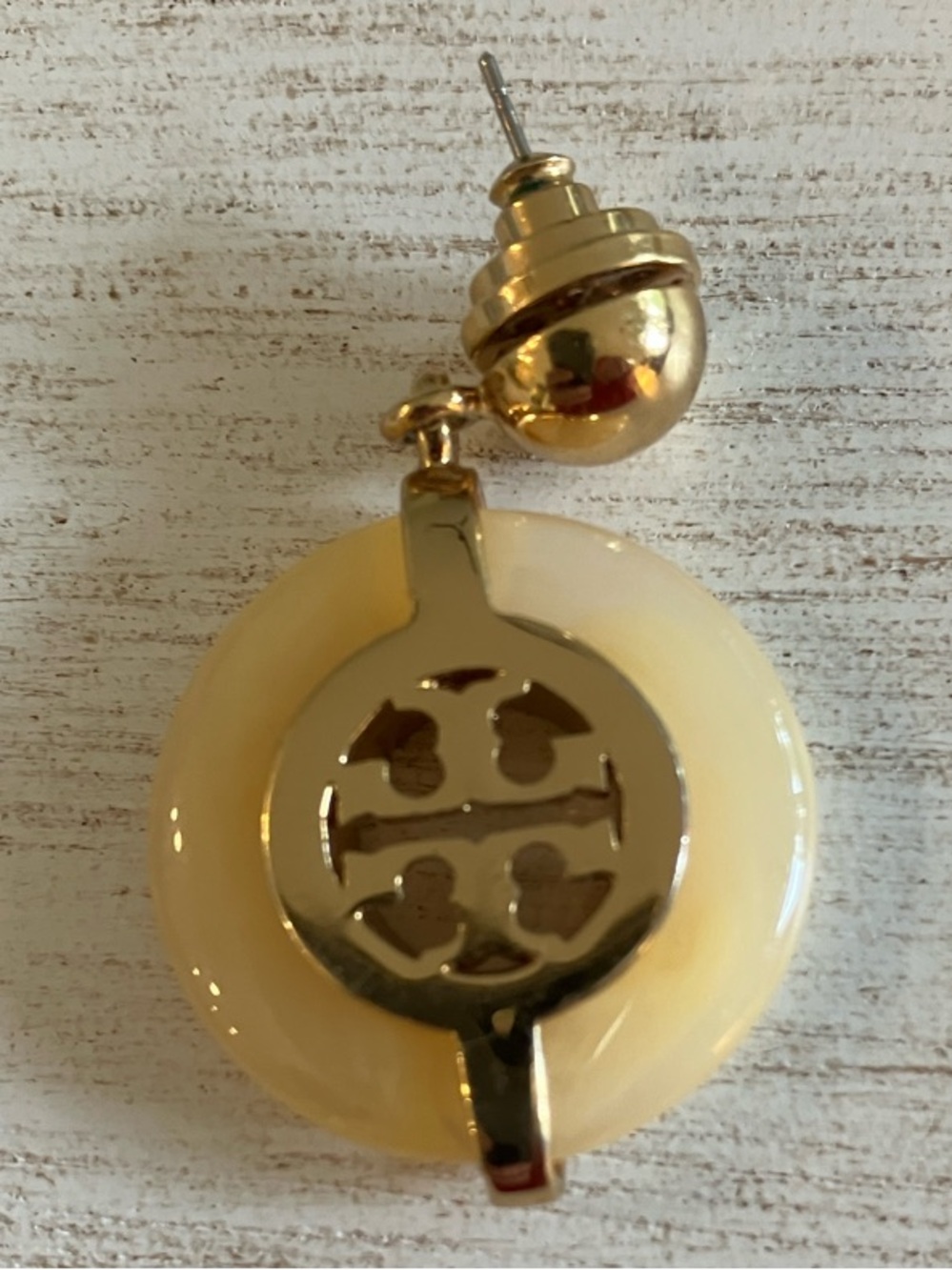 Tory Burch Deco Logo Drop Earring 16k Gold Plate & Cream Resin- EUC - Picture 3 of 5